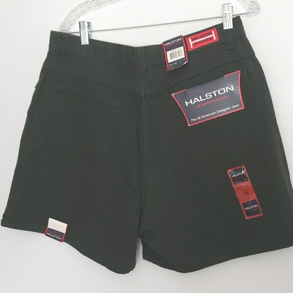 NWT Halston Jeanswear Green Shorts Size 16